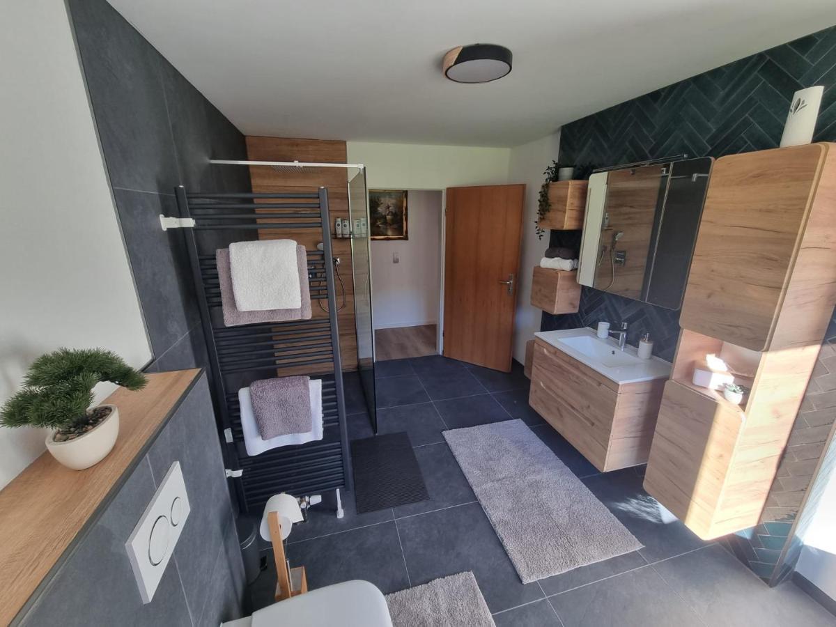Ruhige 70 Qm Mit Bergromantik Rettenberg Exterior photo